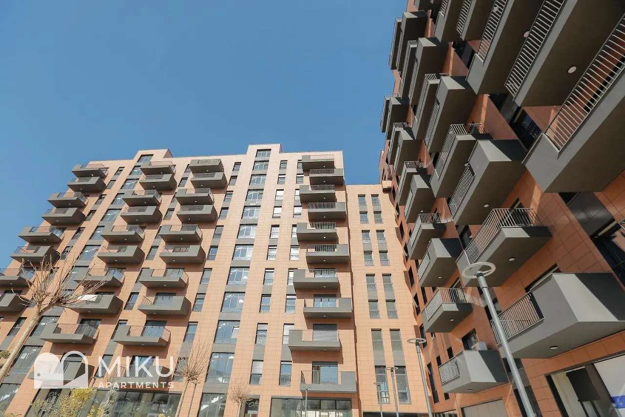 Miku Apartment - Bright 1 Bedroom Apartment At Olympic Residence Tirana