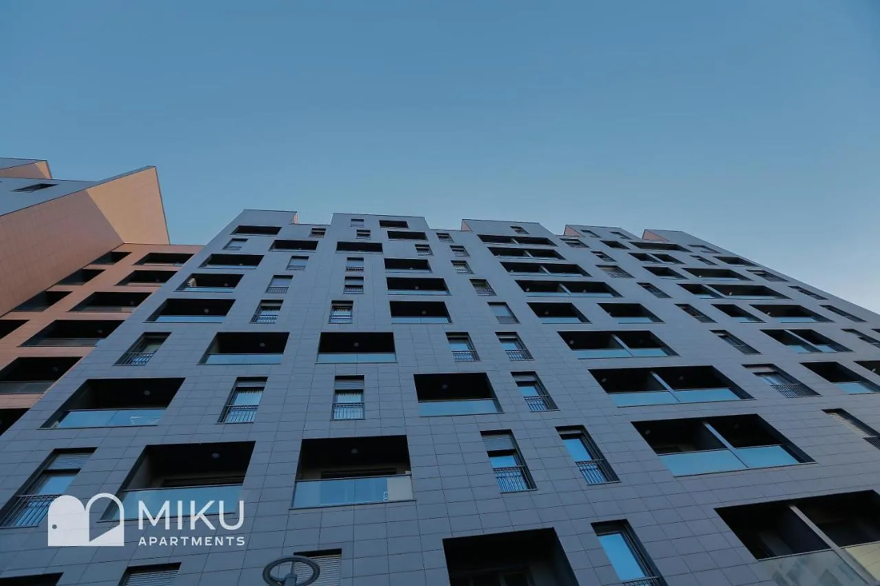 Miku Apartment - Bright 1 Bedroom Apartment At Olympic Residence Tirana